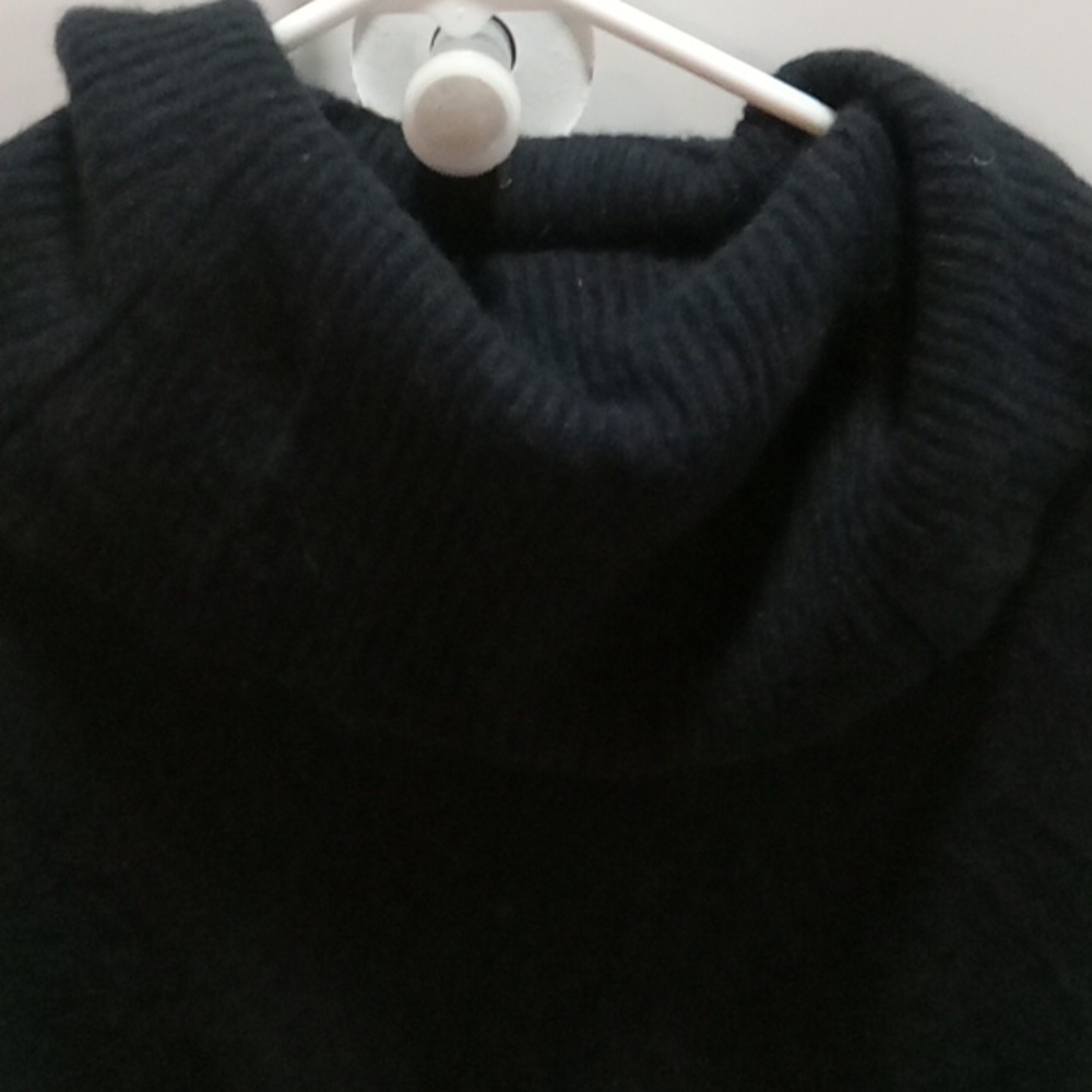TALBOTS PURE CASHMERE, ALL BLACK SIZE MEDIUM 3/4 SLEEVES SUPER SOFT - Picture 2 of 3